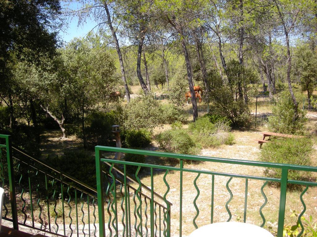 Bungalow Claret Vacquieres  Екстер'єр фото